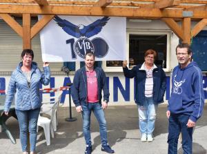 (v. li.): Angelika Brinker (›Verkaufselfe‹), Mike Buschkamp (›Vereins-DJ‹), Antje Wesolowski (›heimliche Chefin‹) und Peter Limke (Vereinsvorsitzender)